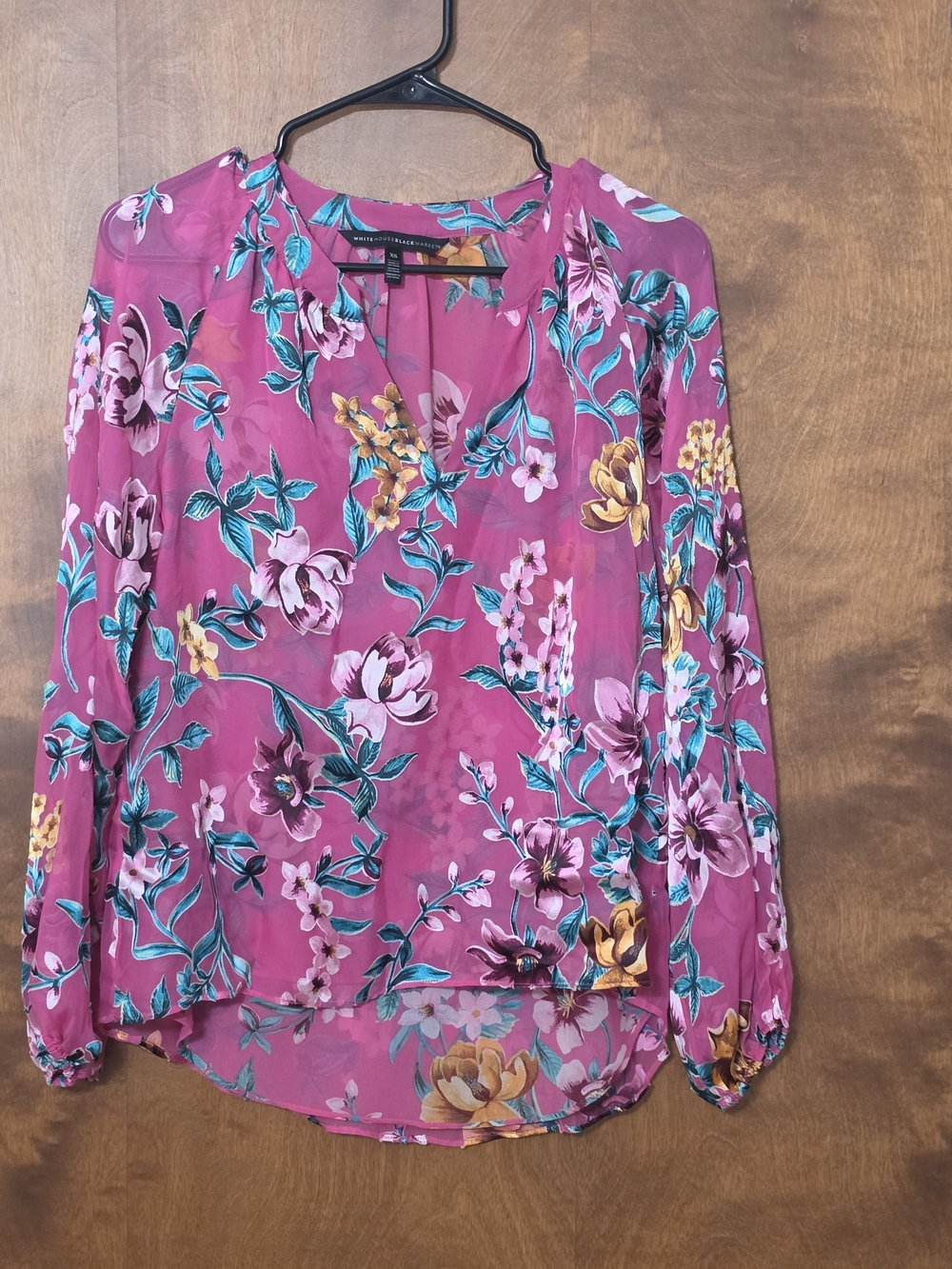 White House Black Market Magenta Floral V-Neck Long Sleeve Blouse - Picture 1 of 3